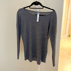 NWOT heather gray top